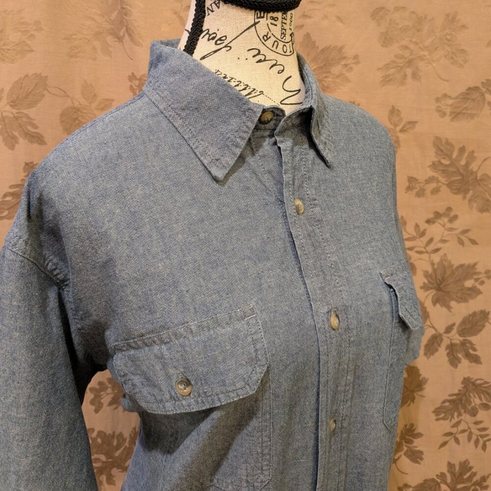 Wrangler 100% Cotton Chambray Short Sleeve Button Down, Size M, EUC! - Picture 2 of 4